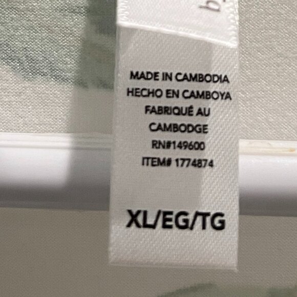 NWOT  Dressing Robe - Picture 4 of 5